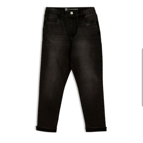 No Boundaries Denim - Super high rise Curvy fit black jeans size 17